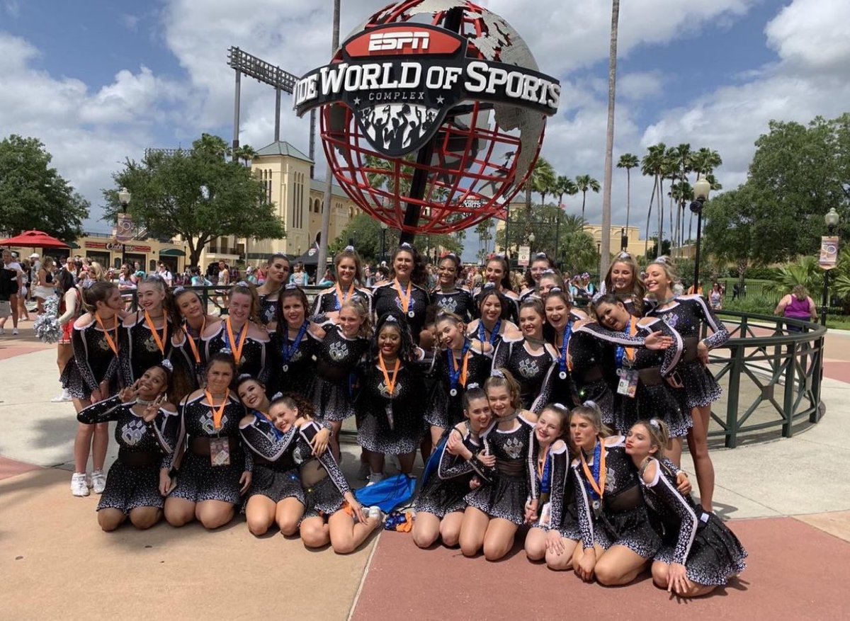 CA_CharlotteNC's tweet photo. This just in…the @CA_QueenCats are advancing to finals! 🤩👏🏼 #Worlds22 https://t.co/q4GrrBYcEq