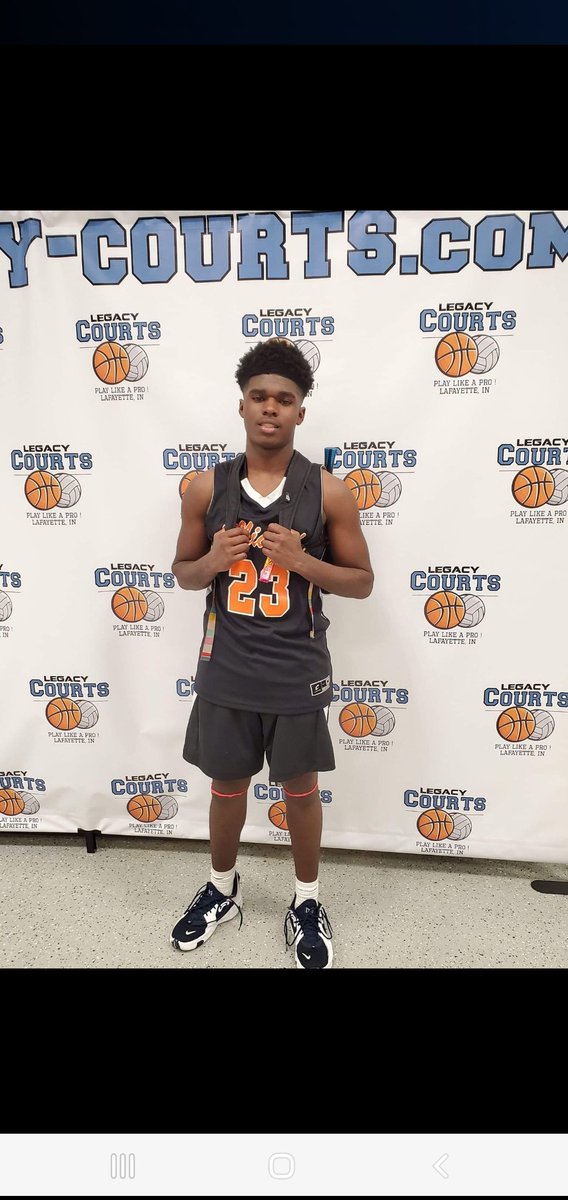 Kokomo 2023 guard Deundre Kirby had 10 pts the first game against an Ohio team,and 20 pts the second game against an Indiana Elite team in pool play, on to the tournament in the morning