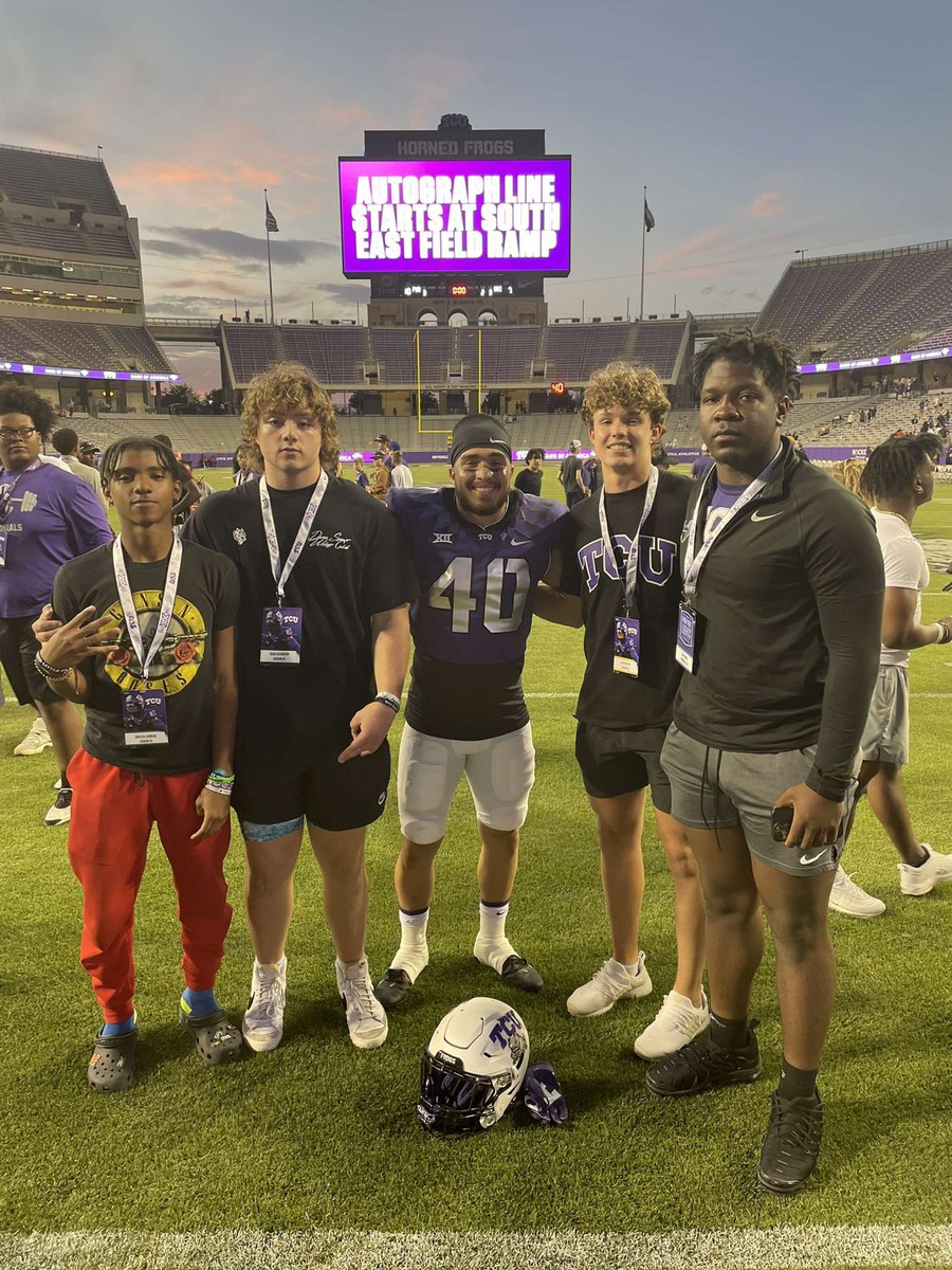 braylenjx14's tweet photo. Had a great time with the guys at @TCUFootball very cool experience! @CoachGRiley @FlightSkillz @TrustMyEyesO @HebronFootball https://t.co/6S7crarE2i