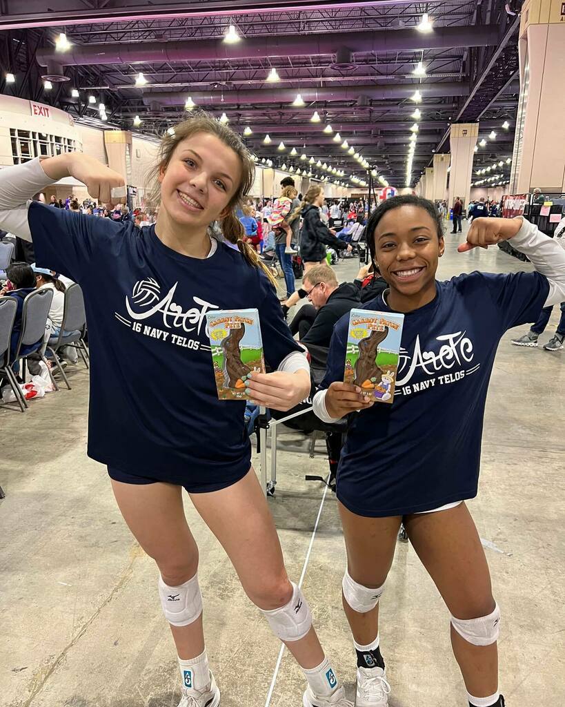 arete_athletics's tweet photo. Congrats to 16NT players Kate Foley & Maddie Mosley for winning the Line Judge competition at the NEQ qualifier! They take this job very seriously, and the NEQ Directors couldnβt deny their passion for the game!! Way to represent, girls!! #linejudge #iniβ¦ https://t.co/dlrnhVjbzF https://t.co/5zFSXiFLQv