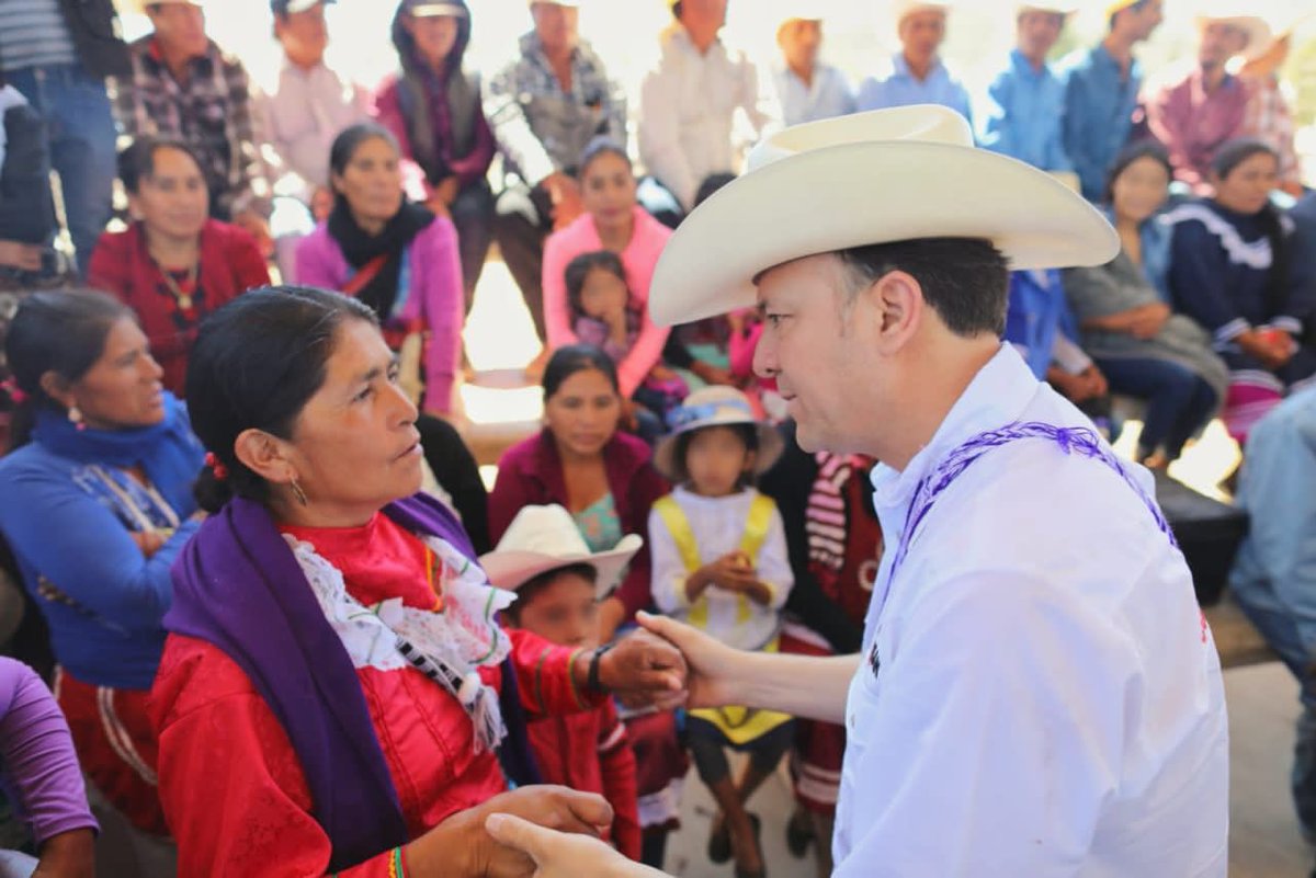 EVillegasV's tweet photo. Seremos un gobierno cercano a las y los duranguenses. Desde la Guajolota, reafirmamos ese compromiso de recorrer y visitar cada rincón de nuestro estado. 

#DefendamosDurango #ConTrabajoYValor  #VaXDurango https://t.co/0Q7bYr6teY
