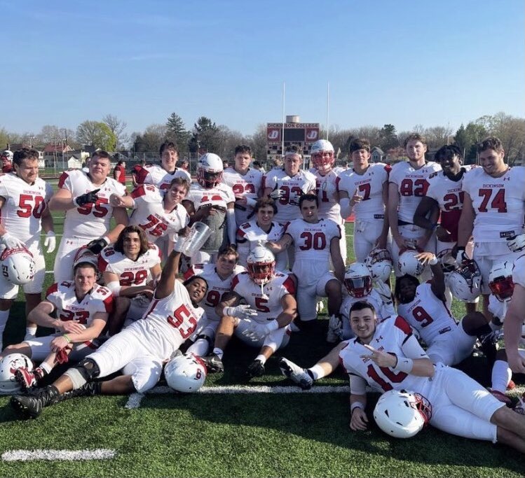 DCcoachSchuck's tweet photo. Great way to end to the spring with the Glacier boys taking home the Dub @DCRedDevilFB #ForksUp #GlacierBoysForLife #WinnersWin https://t.co/P5IUcOQVgP