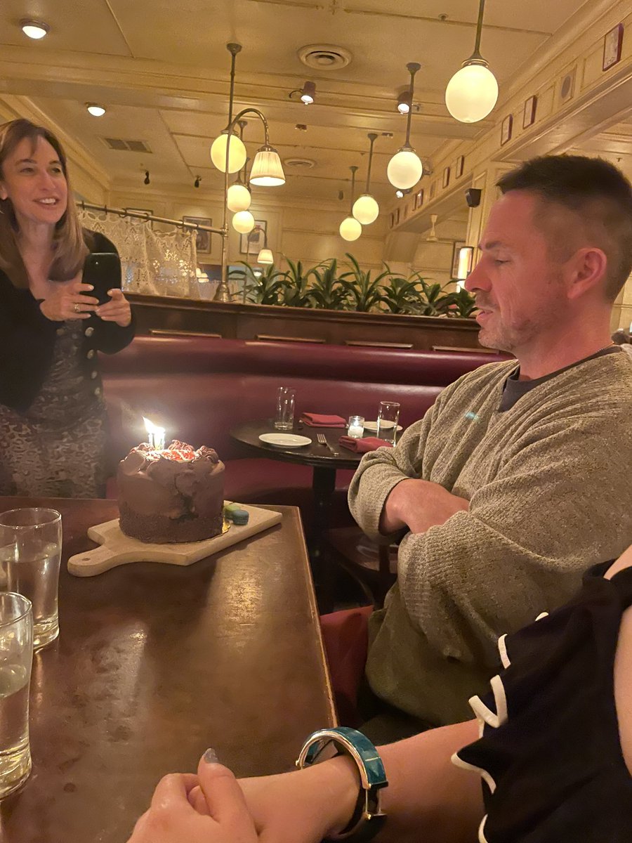 JoCope2016's tweet photo. Happy birthday @WilliamdeVry1 from your friends at the #SandySprint https://t.co/ejzMsSGsG6