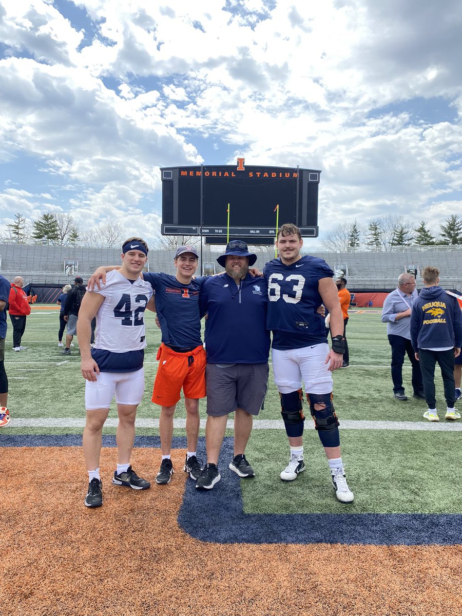 TimBeishir's tweet image. Heart is full after a special day with my guys! #ThrowsNation #StepAndStayOnTrack