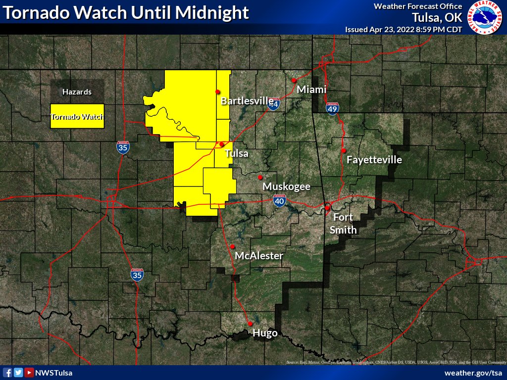 NWStulsa's tweet photo. [9 PM 4/23/22] The Tornado Watch has been expanded to include Tulsa, Okmulgee and Okfuskee counties in NE #OKwx. Watch remains in effect until Midnight. Storms continue to move into NE OK and maintain svr potential for a few more hours. https://t.co/90jzobdyPH