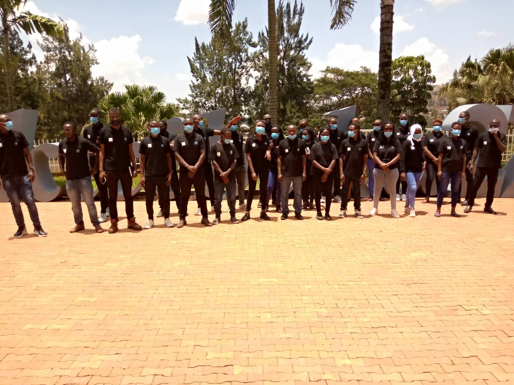 RyvcpNyagatare's tweet photo. INZIRA @RwandaYouthVol1
twahisemo;

Twahisemo kugumana ubumwe .

Twahisemo  Kubazwa inshingano 

Twahisemo gutekereza byagutse no kureba kure.

Twahisemo kuba abakorerabushake bakorera umubyeyi wacu ariwe u #Rwanda .

Kuba @RwandaYouthVol1 ni uguhitamo neza! https://t.co/i0zALiltEX
