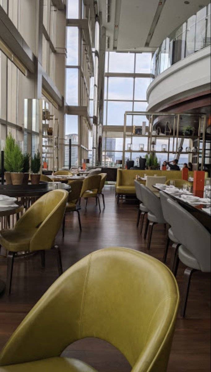Voyagermajed's tweet photo. Thirty8 restaurant Bar &amp; Lounge 
مطعم جميل في وسط كوالالمبور 🇲🇾 انصحكم بتجربته 

يحتاج حجز مسبق ✔️ https://t.co/rjhIe2qmye