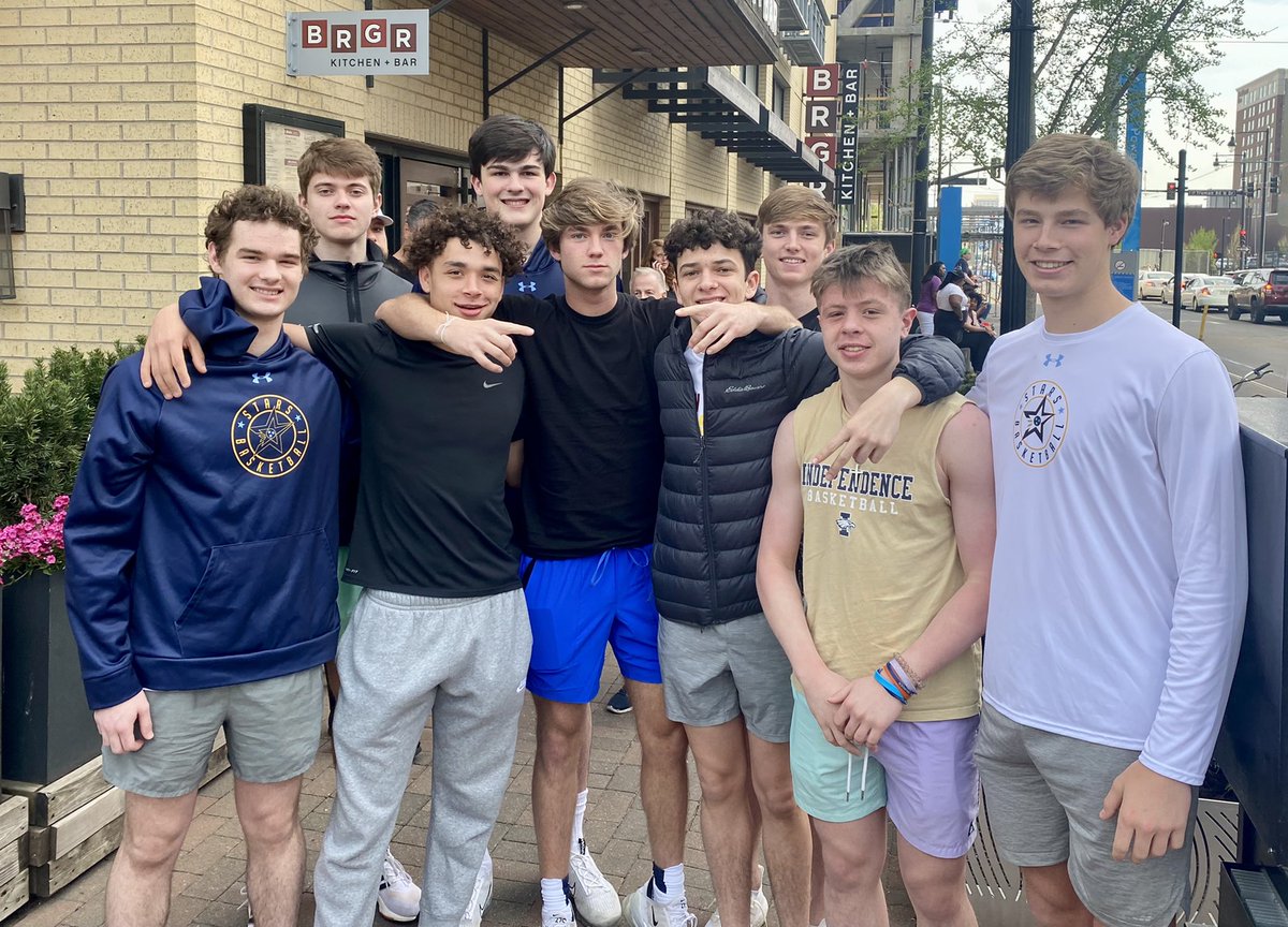 jefflaidig's tweet photo. 3-0 start to the weekend. Having a blast in Kansas City! @StarsNash_MBB https://t.co/y1fax62Jkm