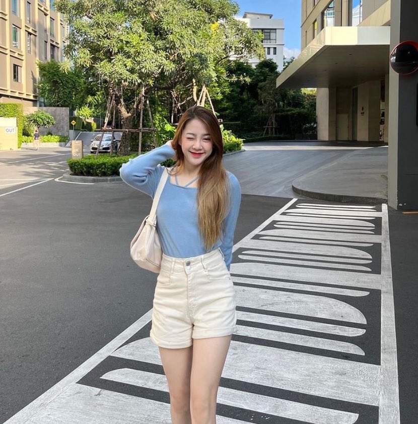 mmrjnie's tweet photo. ส่งต่อ mana short jeans จากร้าน alittlegirl.c สีครีม
Size s เอว24 ยืดถึง27
ส่งต่อ 250฿ ราคาเต็ม 490฿
#stchaming #ส่งต่อเสื้อผ้า #ส่งต่อเสื้อผ้ามือสอง #ส่งต่อกางเกง #geschwisters #dailyclothes #stylistshop #ส่งต่อเสื้อผ้า #ส่งต่อ #เสื้อผ้ามือสอง #เสื้อผ้ามือสองสภาพดี #chamnii https://t.co/MGHh12w3xE