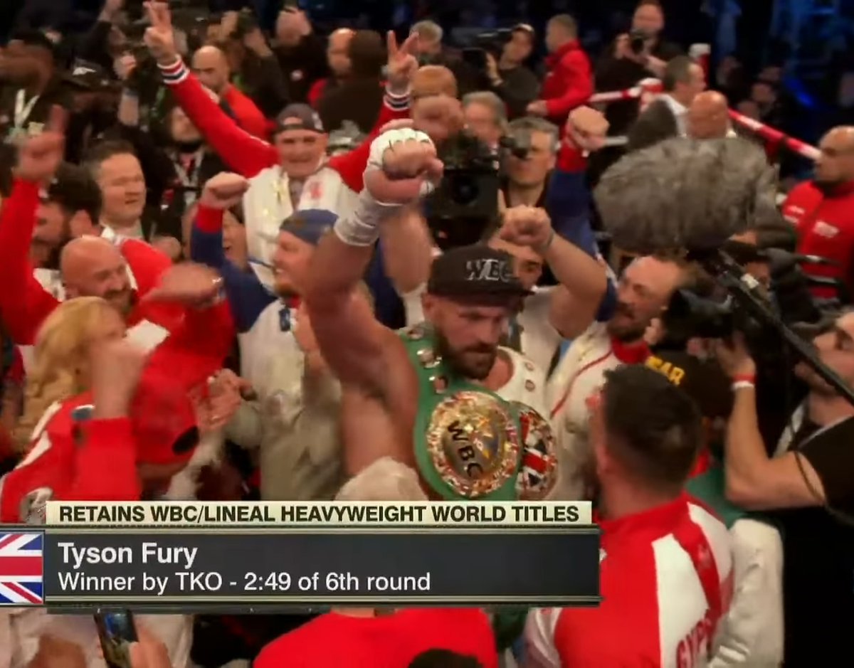 lucha_box's tweet photo. ¡Bye Bye Mr. Whyte! 🔥

@Tyson_Fury noqueó a @DillianWhyte  en 5 episodios y retuvo su título mundial pesado CMB en lo que pudo haber sido su último combate.

¿Habrá sido lo último del "Rey de los gitanos"?

#tysonfury #FuryWhyte #gypsyking #AndStill #toprank #boxing #boxeo https://t.co/kkMPYGYBYs