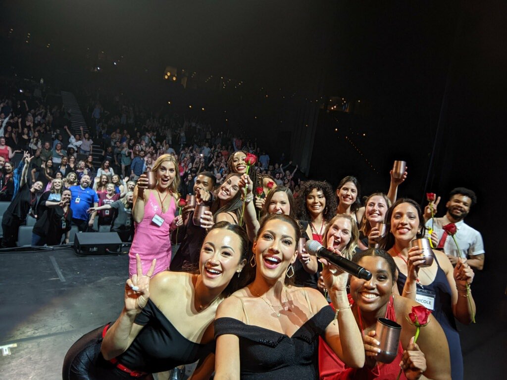 The Bachelor Live tweet media