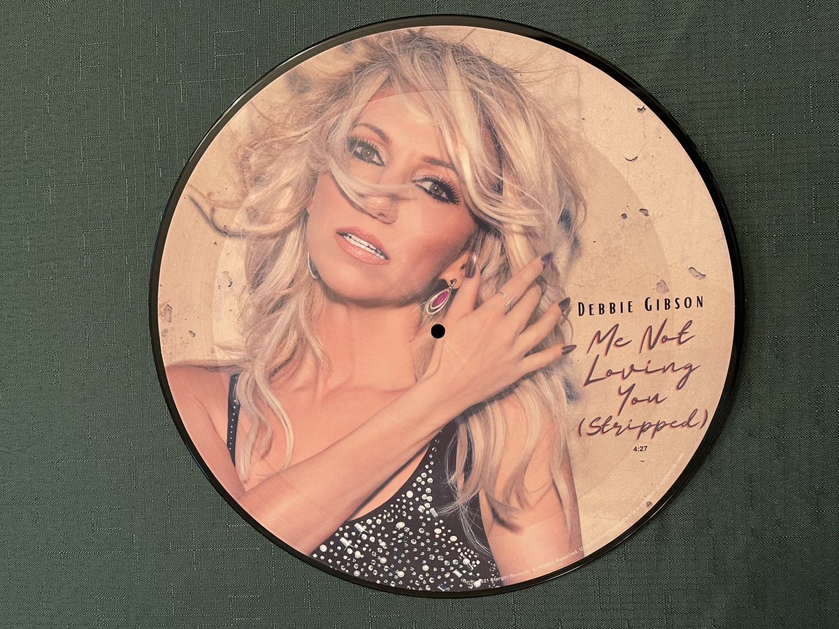 MichelleMacumbe's tweet photo. @DebbieGibson @joeymcintyre Thank you Debbie!! I was successful and scored the #Vinyl 🎶!! 🤩🥰 #LostInYourEyes #LostInYourEyesTheDuet #MeNotLovingYou #MeNotLovingYouStripped #RSD2022 #DebbieGibson #DebHead #JoeyMcIntyre #Blockhead #MixtapeTour #MixtapeMemories #BHLove https://t.co/68oHG8TPn6