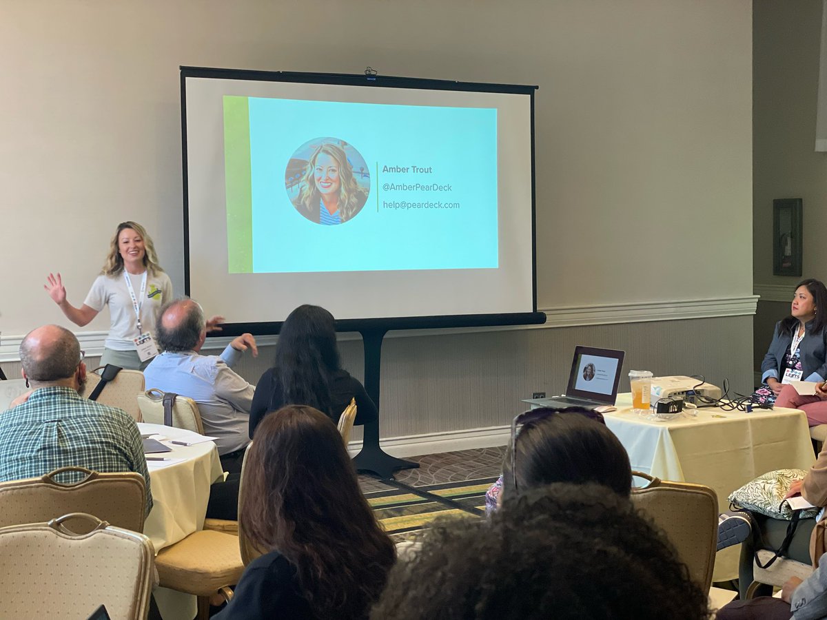 Amber_EdTech's tweet photo. We had the absolute best time showcasing @PearDeck at the #LEETS22 conference ! Thanks to the @ITI_LAUSD for such a fantastic weekend ! Until next time #LAUSD ! 💚 https://t.co/SQf3eeHxfz