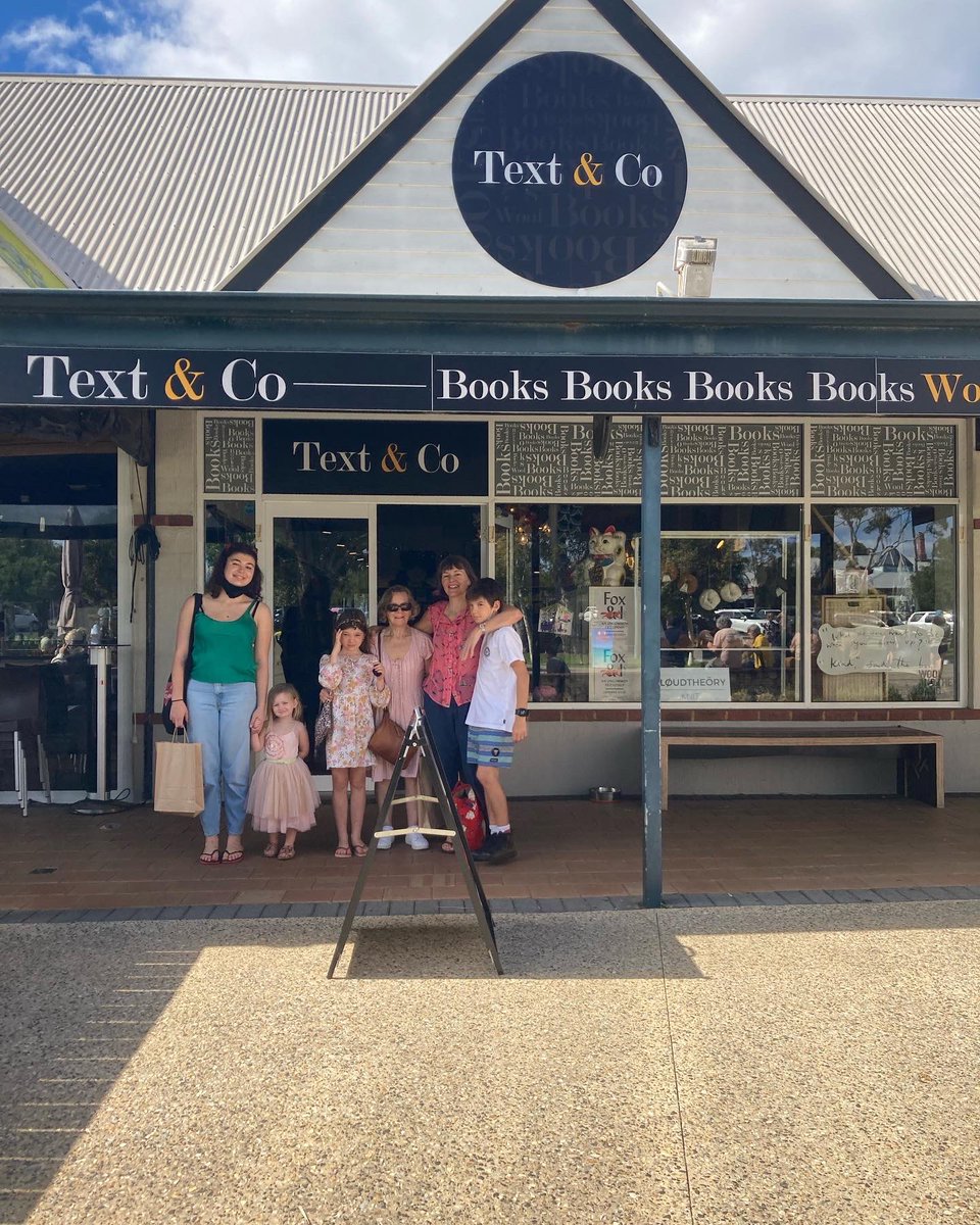 kjginnane's tweet photo. SO amazing to return to WA for the first time as an author to see #WhenDaysTilt on shelves where I grew up - like in beautiful @TextandCo.
If little Karen had known that her future self would sign her book where she once spent dreamy summer hours poking around rock poolsโฆ๐คฏ https://t.co/knbMclTFCF