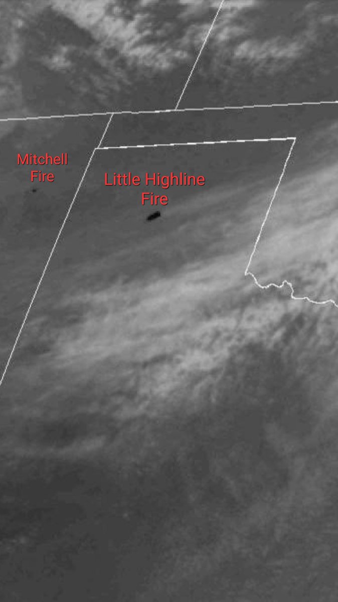 unleashedff295's tweet image. #MitchellFire and #CerroPeladoFire difficult to distinguish here between the cloud cover and smoke from Calf Canyon. Both still visible on IR though. Additional fire visible in Grey County TX east of #LittleHighlineFire unnamed, no longer showing on satellite like it was earlier.