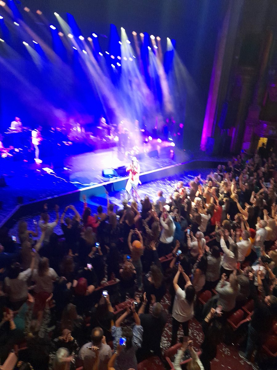 layles1973's tweet photo. @mattgoss AMAZING from start to finish. What a show https://t.co/mDLeCIJSww