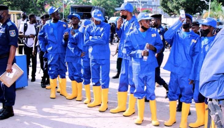 Alix_rdc's tweet photo. La bataille ayant atteint sa dimension mystique, nous faisons appel aux kuluna sous #Kabila, désormais bâtisseurs sous @fatshi13 dans le cadre du #ServiceNational . https://t.co/KbdvOLeV3J