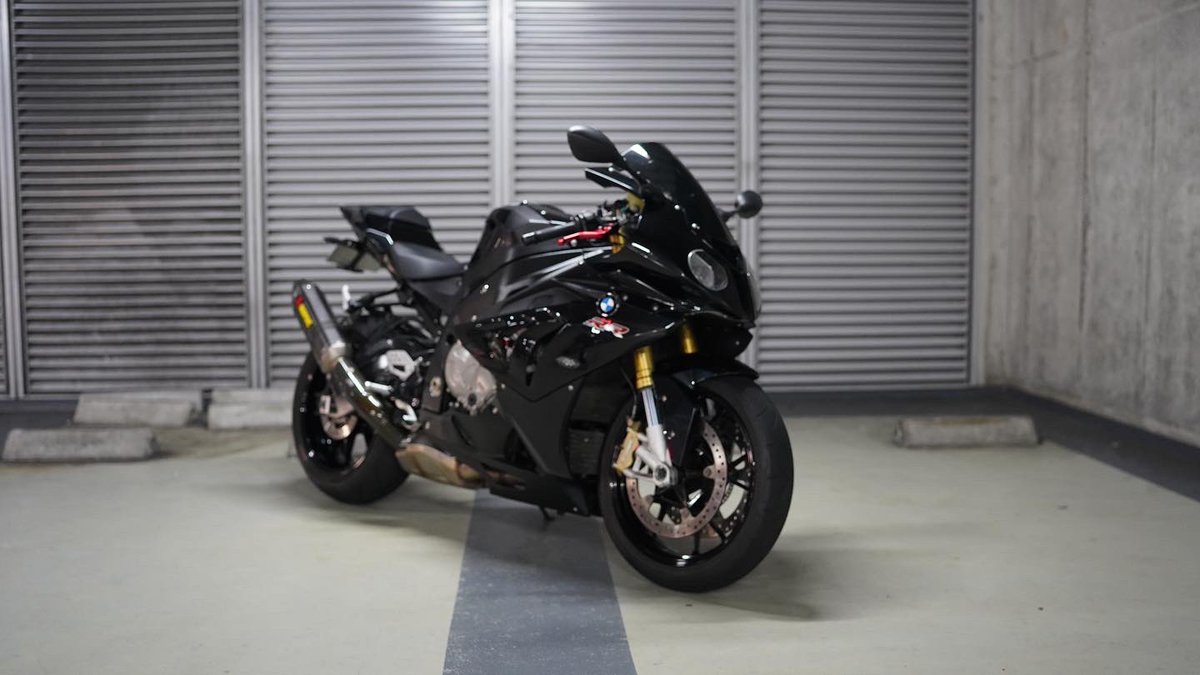 UdxCarwash's tweet photo. 秋葉原udx駐車場バイクウォッシュSNAP BMW S1000RR を洗車させて頂きました。ご利用ありがとうございました。#bmw #S1000RR https://t.co/GSY9f8uXLW