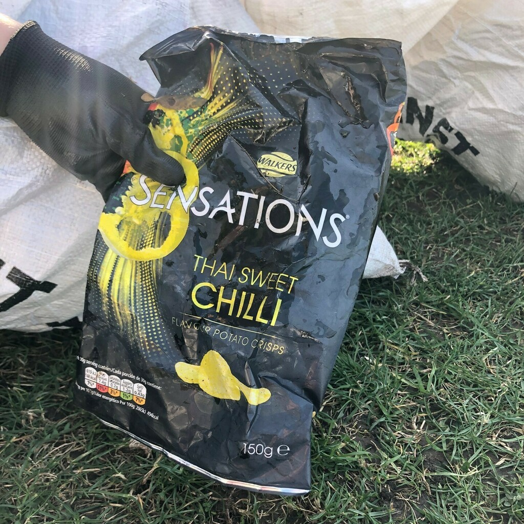 How long do you think this has been out in the open? itsn't it meant to be red not yellow?! 😑⁠
⁠
⁠
#SurfersAgainstSewage #SaveOurSea #SaveOurOceans #Environment #Litterpick #singleuse #rubbish #singleusesucks #ocean #sea #climatechange instagr.am/p/CcuYGiwMGmN/