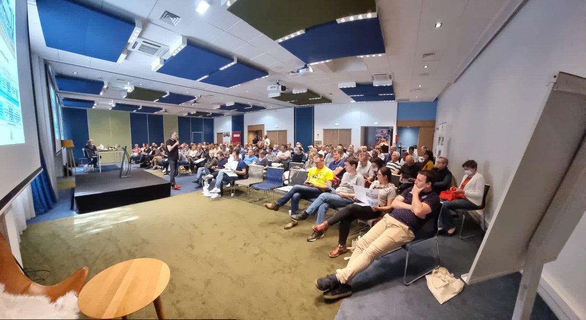 ra_unsaferro's tweet photo. Les militants &amp; responsables @ra_unsaferro remercient les 150 participants à l'assemblée générale de la Zone Sud-Est.
Grand bravo pour les séances de travail riches &amp; dynamiques sur l'ouverture à la concurrence à la SNCF, les agents contractuels, l'articulation CSE/DS, etc. https://t.co/YdBh8sYaRP