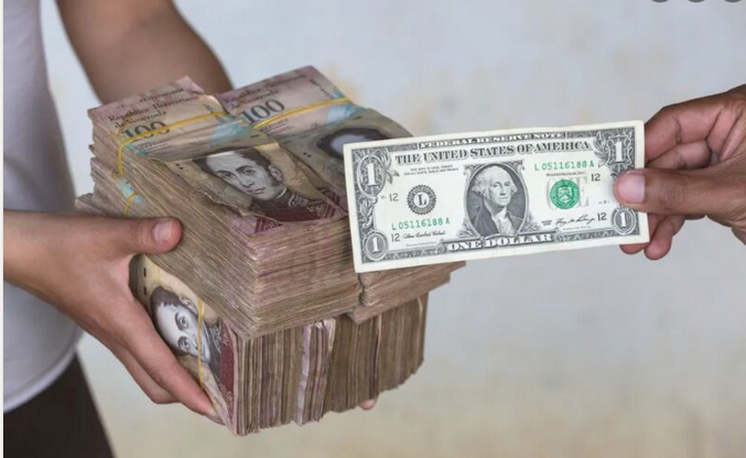 DeFiXSolutions's tweet photo. This is what $1 in Venezuelan bolivars looks like.

#Inflation #HyperInflation https://t.co/E0TjoGwlkQ