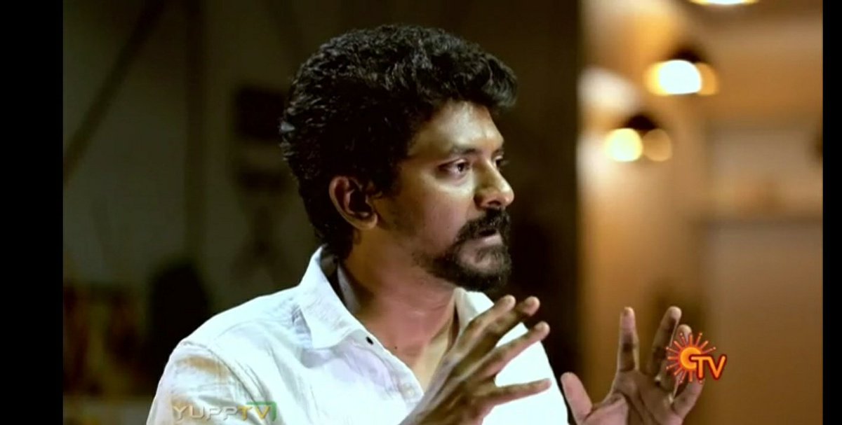 PrakazVijay_Of's tweet photo. 𝗪𝗮𝘁𝗰𝗵 𝗡𝗼𝘄 #BeastMakingVideo On SunTv! 🙃✌️

#Beast https://t.co/w58n1PVD9I