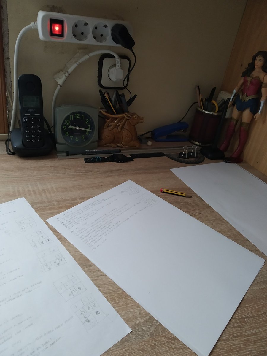 juanalvarezilus's tweet photo. Fin de semana de guionizar las siguientes páginas del segundo acto de Laura Storm.

Actualmente llevo 43 dibujadas y entintadas y 40 de ellas ya a color.

@noesunhobby #art #arte #comic #comicpages #comics #guion #guionista #bd #bdcomics #laurastorm #bdartist #cartoon https://t.co/PiN6RQsA6w
