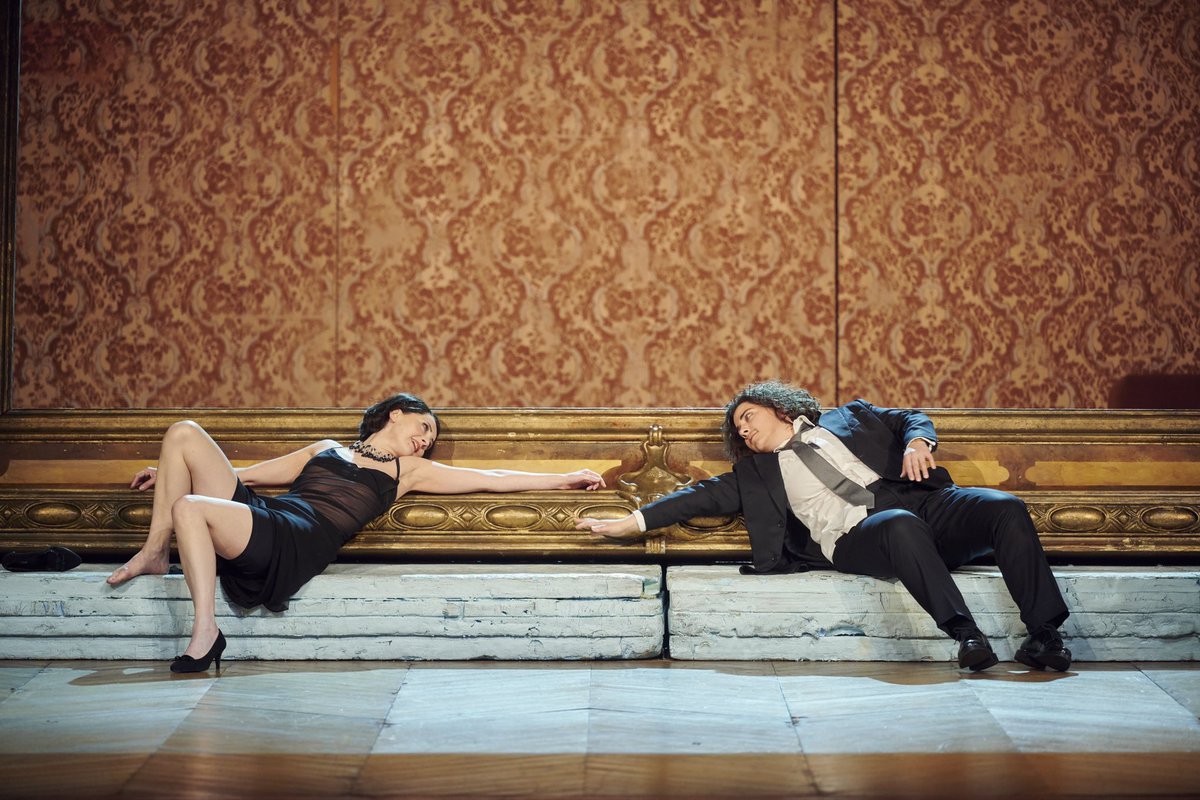 oper_stuttgart's tweet photo. It’s magic! Die Zauberin legt wieder ihre Fallstricke aus: Händels #StgtAlcina in der legendären Inszenierung von Jossi Wieler und Sergio Morabito ist zurück. Toitoitoi allen Beteiligten für die Wiederaufnahme-Premiere! Mehr dazu: https://t.co/F18eVk0pbp https://t.co/m18XcebcGu