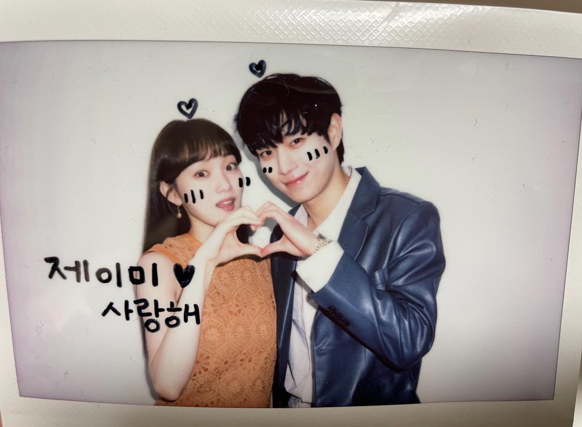 kdramatreats's tweet photo. Our newest chaotic couple 🥹🫶🏼 https://t.co/eAepTVKyjL