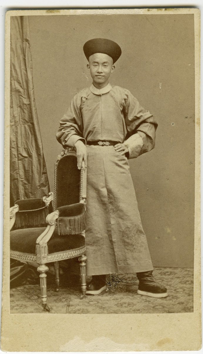 tongbingxue's tweet photo. The man who introduces  punctuation, bicycle, condom  to China for the first time:  Zhang Deyi(1847-1918), member of China’s first mission to Europe in 1866,  and followed to America. 
CDV taken in Stockholm, 1866. https://t.co/iw9SIrDrYO