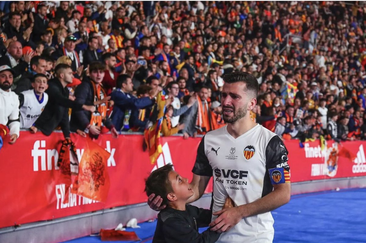 Palop1's tweet photo. Sentiment !! Tornareu @valenciacf un abrazo a todos los valencianistas . https://t.co/5q1zMFvnlN