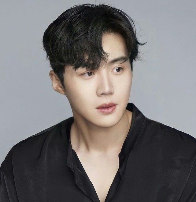 linda_dk12's tweet photo. If moon chae won confirmed as female lead #ThingsHaveFallenOff I hope kim seon ho as male lead 🙏😭 jeballl
#moonchawon #문채원 #chaewon #kimseonho #김선호 #seonho https://t.co/IVjHC8iokJ