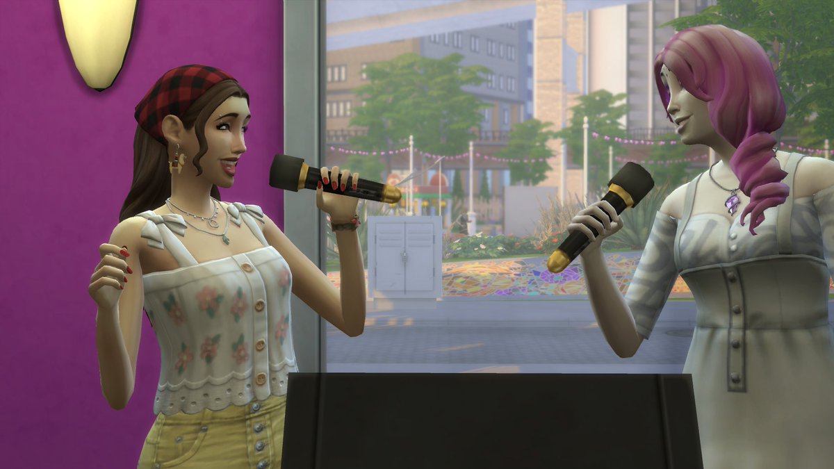 Betsaroni's tweet photo. I started a new family on Wednesday! We're planning on getting ALL the achievements in game! It's gone pretty good so far, we found ourselves a pretty witchy lady who we're now engaged to! https://t.co/axc17DOFRr