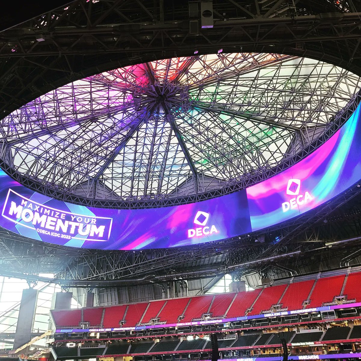 GallatinDECA's tweet photo. Day 2 of DECA ICDC
Six flags to opening session. 
Meeting new friends from multiple states (pictured with our new friends from Connecticut!), pin trading, Mercedes Benz stadium. Ready for first round of competition and day 3 tomorrow! #decaicdc #greenwavepride #decatn https://t.co/dufaO5Ybfx