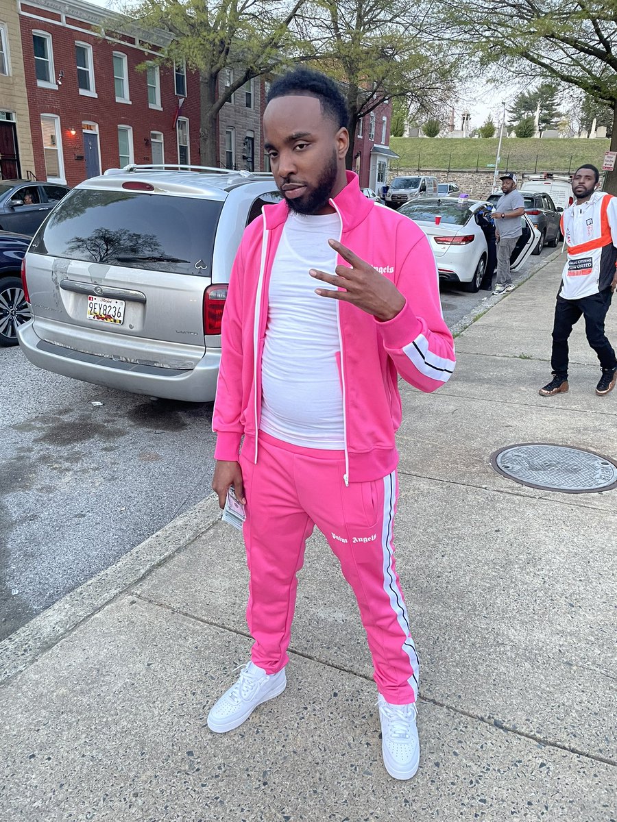 _Catess's tweet photo. Rental car drive like you got sense it’s a Birdy 🐓 In it streets talk we outside fr I never heard of niggas say I changed money got me picky I been curving bitches 😎 #TRB #YoungC 💵 https://t.co/6qu5Vwy0xa