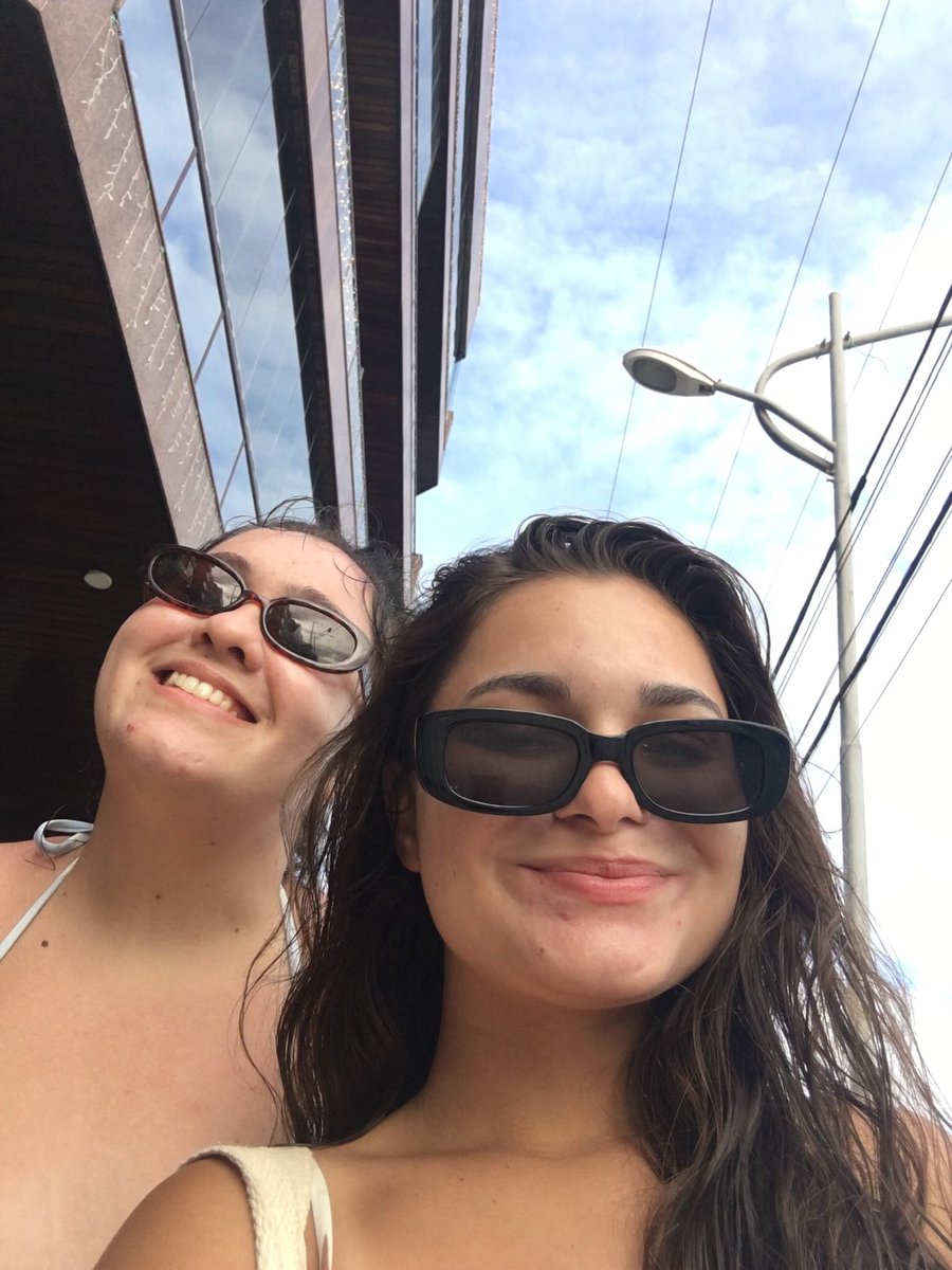 94smdicine's tweet photo. te amo amiga https://t.co/jXXzGw0E08