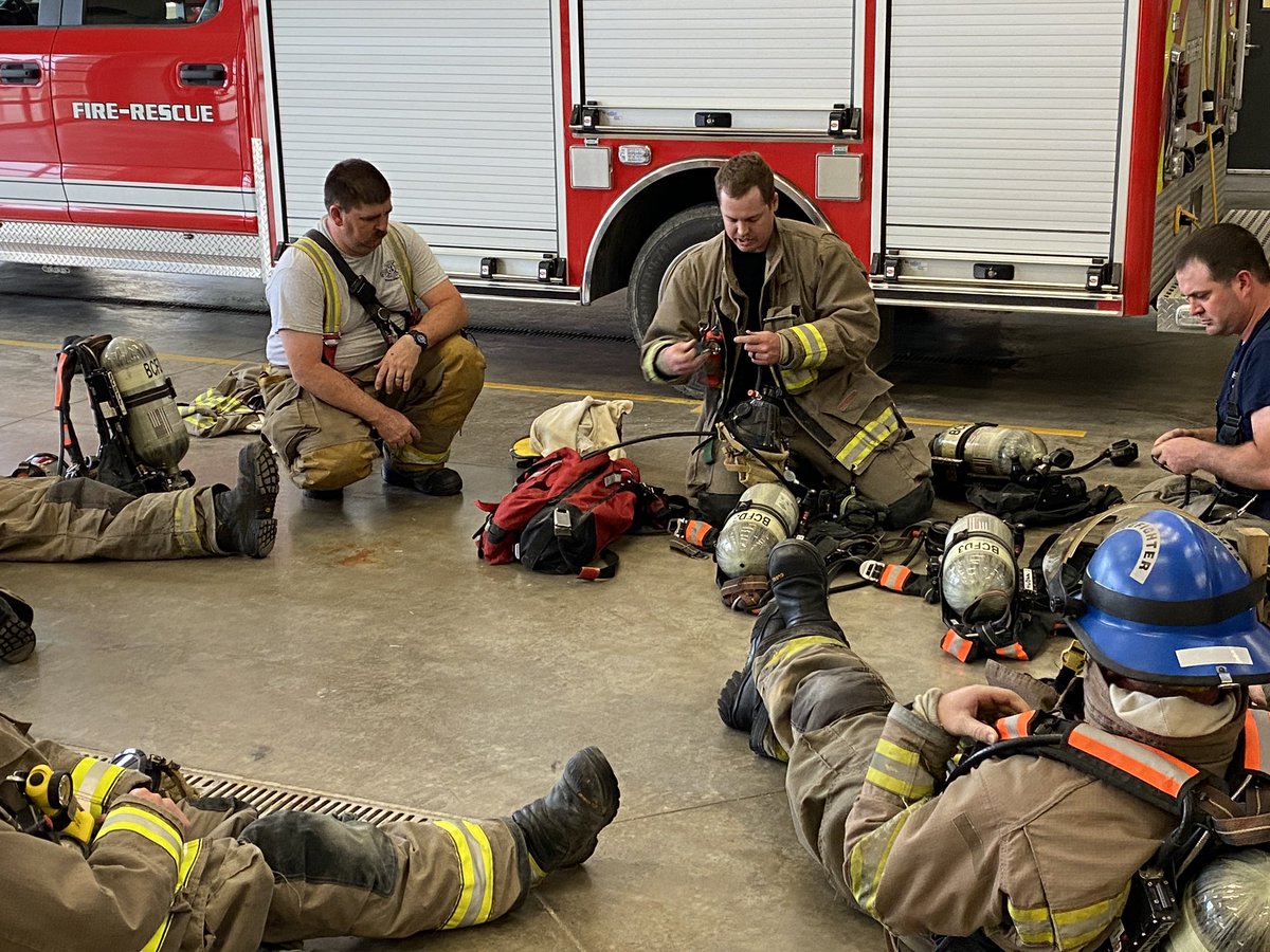 BCFD3's tweet photo. For our Saturday morning training this month, firefighters practiced “saving your own” skills, consisting of firefighter down CPR and RIT (Rapid Intervention Team) drills. Thanks to Lieutenant Kevin Leis and Firefighter Chase Ozbun for leading the training this morning. https://t.co/NAAFowshBI
