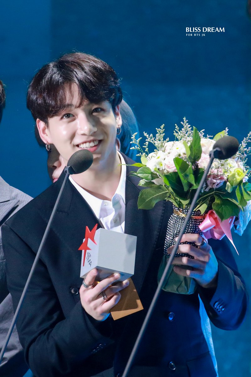 blissdream_jk's tweet photo. [HQ] 190424 TMA
#11YearsWithJungkook 💜

#JUNGKOOK #정국 #JK #BTSJUNGKOOK #방탄소년단 #BTS @BTS_twt https://t.co/167HQkLYQX