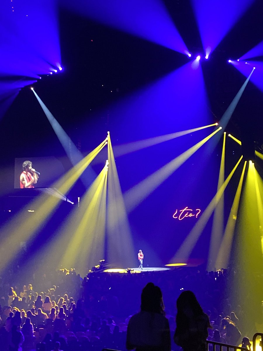 skzooki's tweet photo. I went Justin Bieber concert at prudential central, The view from section 4 row 9💀 I couldn’t see shit from the tiny TV. I was just vibing w the songs. Hopefully Skz got better view for the fans in the back 😭 https://t.co/1Icem2p5lm