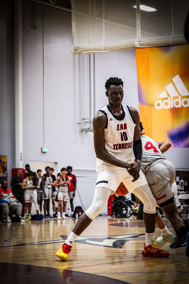PaulBiancardi's tweet photo. Impressed with this group on day 2 @adidas3SSB. #3SSB 
‘23 Rashaud Marshall 
‘23 Kaden Cooper
‘23 Ja’Kobe Walter
‘23 Taison Chatman 
‘24 Flory Bidunga
‘24 Dedan Thomas Jr. 
‘24 Bryson Nash 
‘24 Travis Perry 
‘24 Paul McNeil
‘24 Kur Teng
‘24 Somto Cyril
 25’ Koa Peat https://t.co/IMs2Gm2RiU