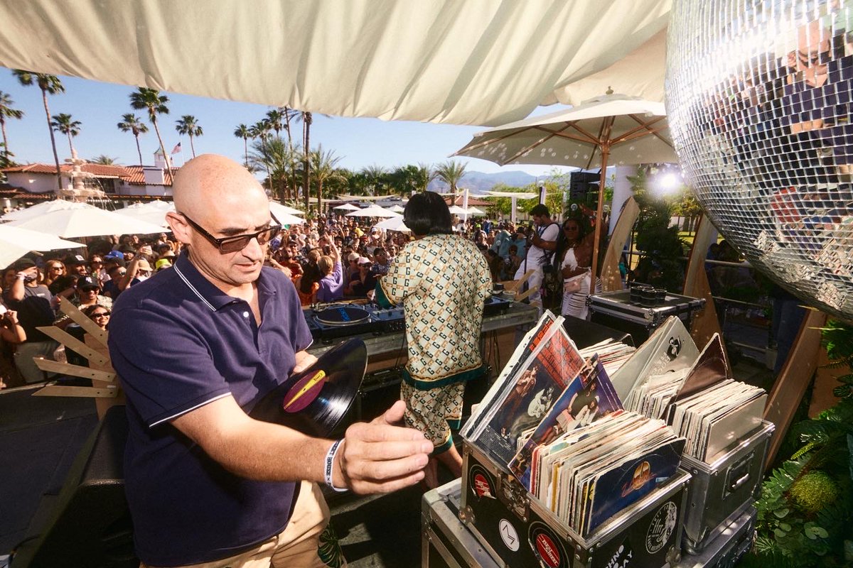 .WEE MAN tweet media