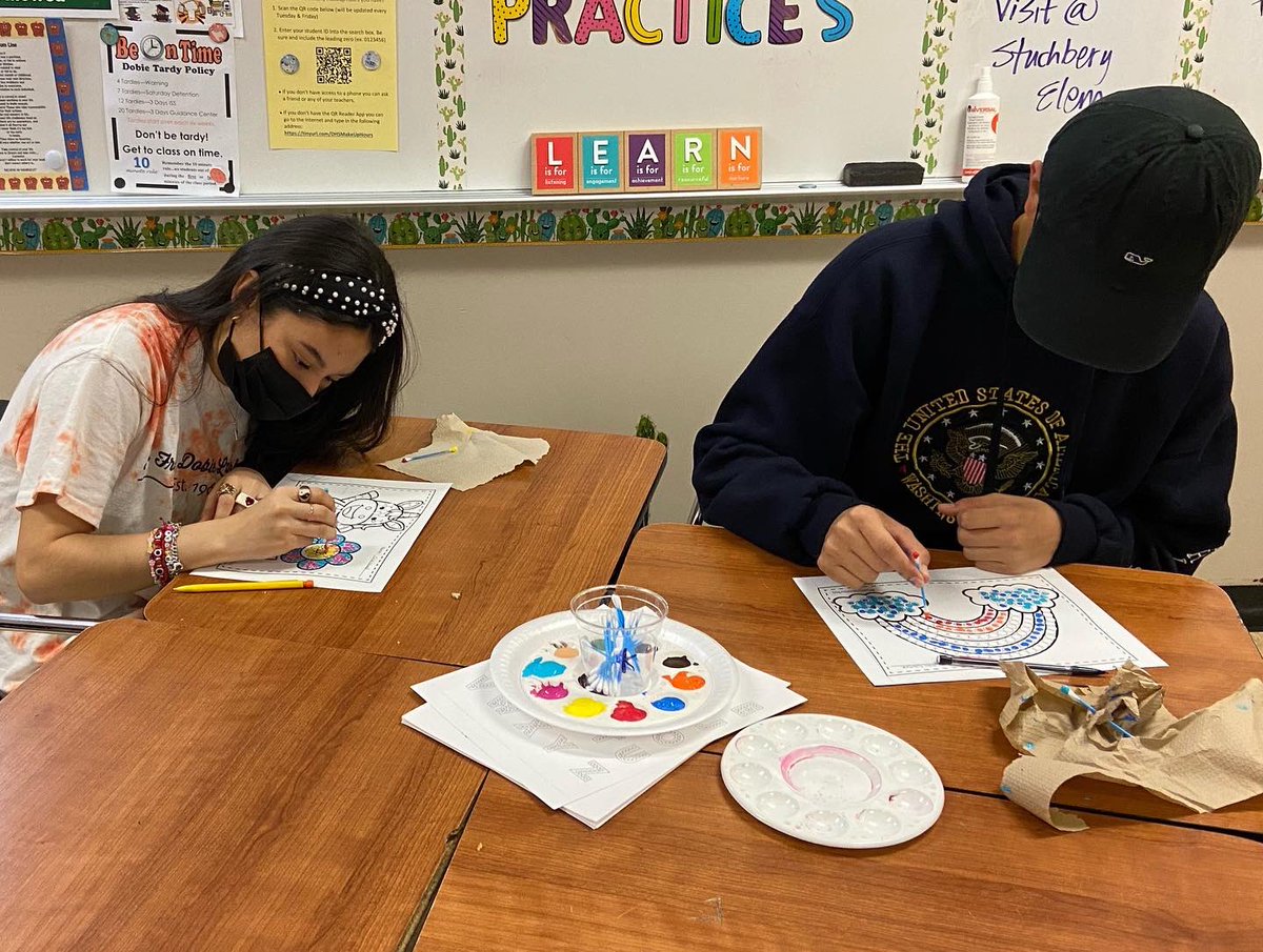 DobieFcs's tweet photo. Human Growth & Dev. students had a chance to explore a “Preschooler Dot Painting Activity” and study the different learning opportunities for the preschooler! Part 1 #learningthroughplay #dobiecte #dobiefcs #pisdcte #preschoolactivities https://t.co/HvlVbsccTr