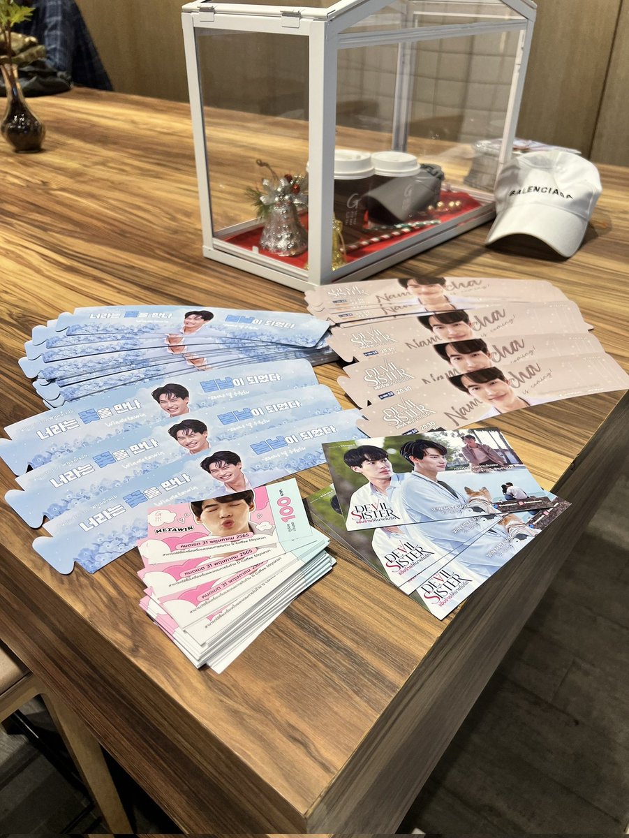 winkorsub's tweet photo. 𝐒𝐮𝐩𝐩𝐨𝐫𝐭 𝟑_ 𝐃𝐞𝐯𝐢𝐥 𝐒𝐢𝐬𝐭𝐞𝐫 𝐆𝐈𝐕𝐄𝐀𝐖𝐀𝐘
Please enjoy and go get the giveaways
🗓 เริ่ม 24 เม.ย.65 - จนกว่าของจะหมด
📍G Coffee MRT ศูนย์วัฒนธรรม ทางออก 3
#winmetawin #DevilSister_KRSupport
#DevilSister @winmetawin https://t.co/8j6JZaQPIi
