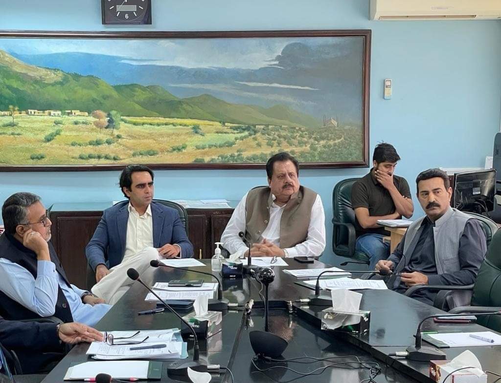Federal Minister of National Food Security and Research Tariq Bashir Cheema and Federal Minister of Industries and Production Syed Murtaza Mehmood chaired a meeting on Ramzan Relief Package&amp;agricultural stock and pricing in the country.
#TeamCheema #PML #ChTariqBashirCheema