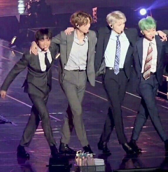 แฮชานในฝูงไททัน