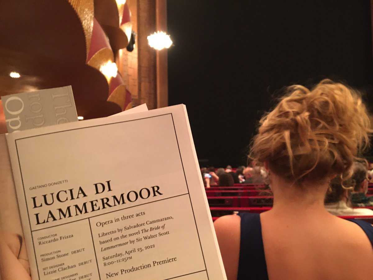 joepaulbliss's tweet photo. Lucia Di Lammermoor opening night. Brava Nadine and Javier, amazing!#LuciaDiLammermoor #NadineSierra #JavierCamarena #MetChorus #EricFerring #ArturoRucinski #DeborahNansteel #AlokKumar #rushtickets https://t.co/DCbS54q5KZ