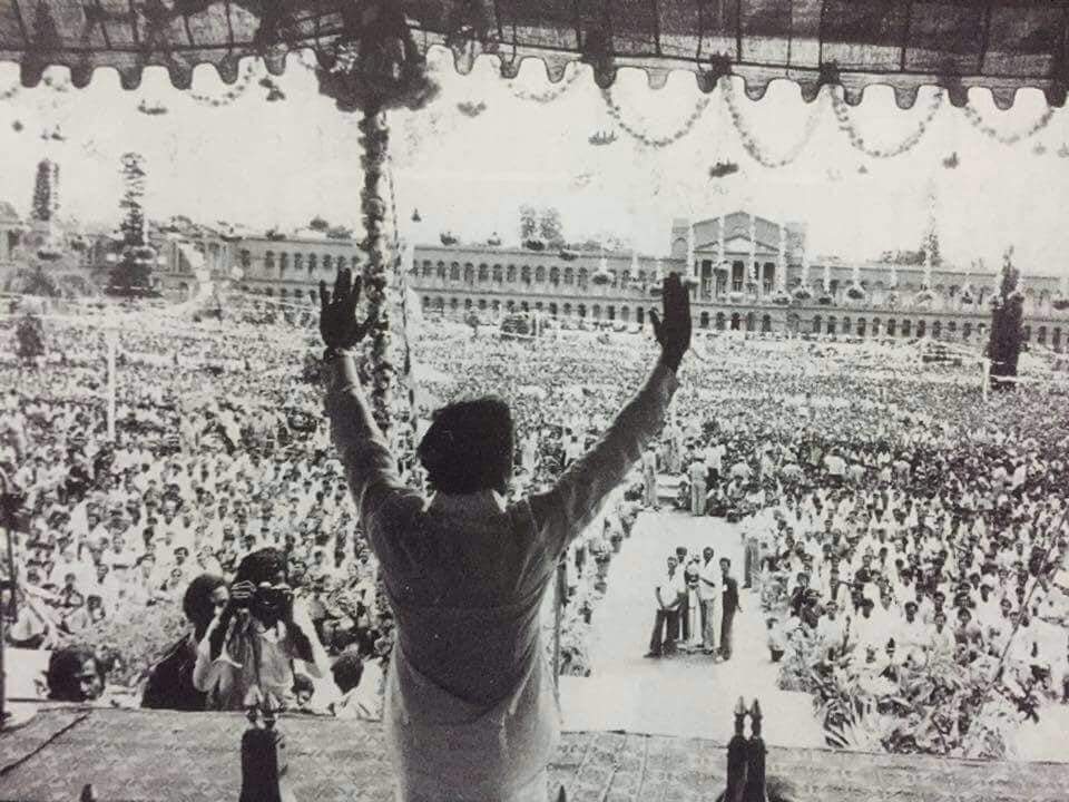 _KingAPPUfc's tweet photo. ಹುಟ್ಟು ಹಬ್ಬದ ಶುಭಾಶಯಗಳು ಡಾ| ರಾಜಕುಮಾರ್ ಅವರಿಗೆ love u fr ever n ever
#HBDRajkumar 
#DrRajkumar  
 https://t.co/L0NHLeiG84