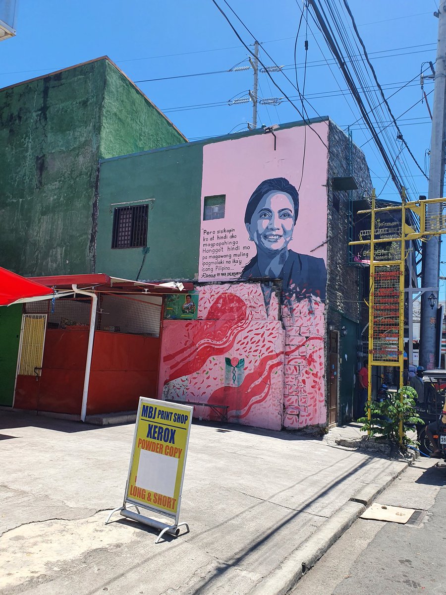 loeroel21's tweet image. One of the many wall paintings sa TANAY! ^-^
#KulayRosasAngBukas #LeniRobredo2022 
#IntramuROSE