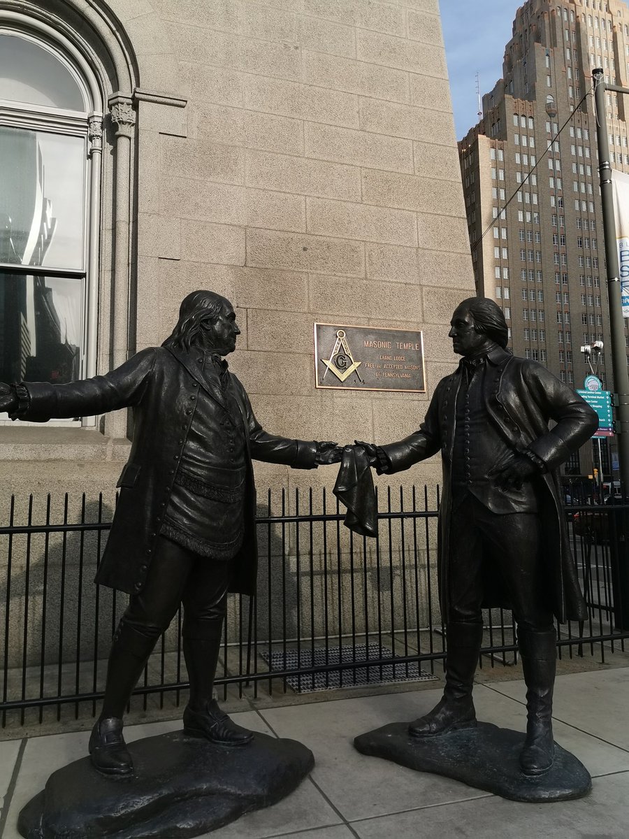 zqme_'s tweet photo. 📍Downtown Philly 🌹 https://t.co/e297bigHFi