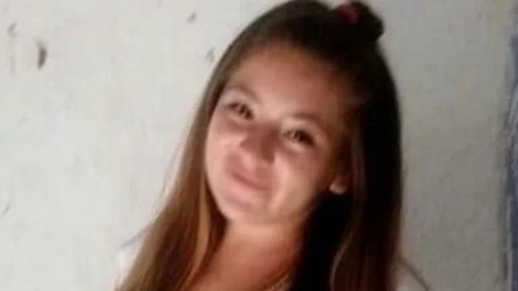desaparecidaorg's tweet photo. Johana Lourdes Nail tiene 19 años, desapareció el 19/4 en Mar del Plata, provincia de Buenos Aires. Se hizo la denuncia. Por favor compartir, y si la ven avisar #URGENTE a la policía local, o al ☎️ 911

#MarDelPlata #BuenosAires https://t.co/hp05ZhtXa8